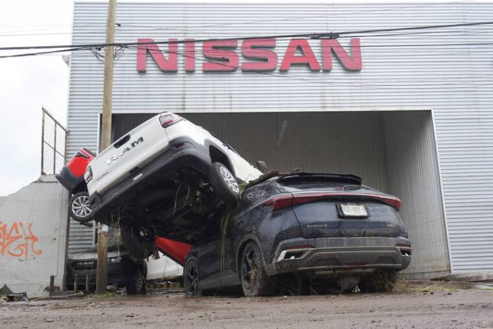 At least 44 people dead after torrential rains in Mexico
