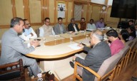 Set clear targets, clear pending tasks, Himachal CM tells admininstrative secretaries