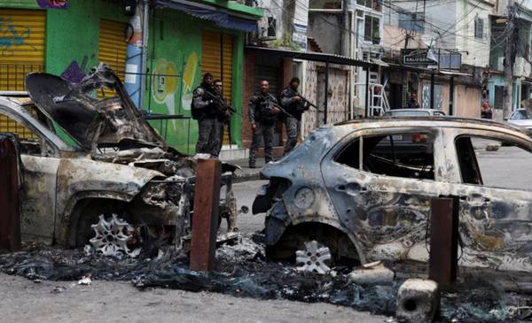 Río de Janeiro en guerra: más de 60 muertos en la mayor operación de la historia contra los narcos