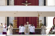 Más de 55.000 venezolanos celebran en el Vaticano la canonización de sus primeros santos