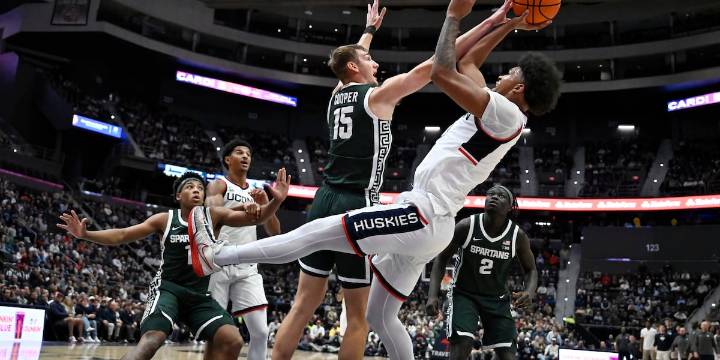 No. 22 Michigan State men’s basketball falls to No. 4 UConn, 76