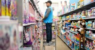 Uncertainty over the economy and tariffs forces many retailers to be cautious on holiday hiring