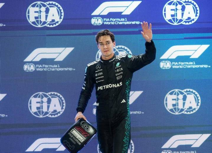 Russell, a la pole en Singapur