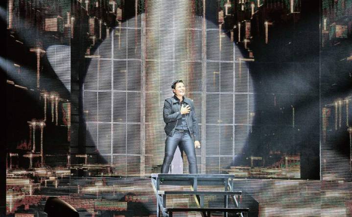 Chayanne en CDMX: Fans cumplen sus sueño y "se casan" con el cantante previo a su concierto