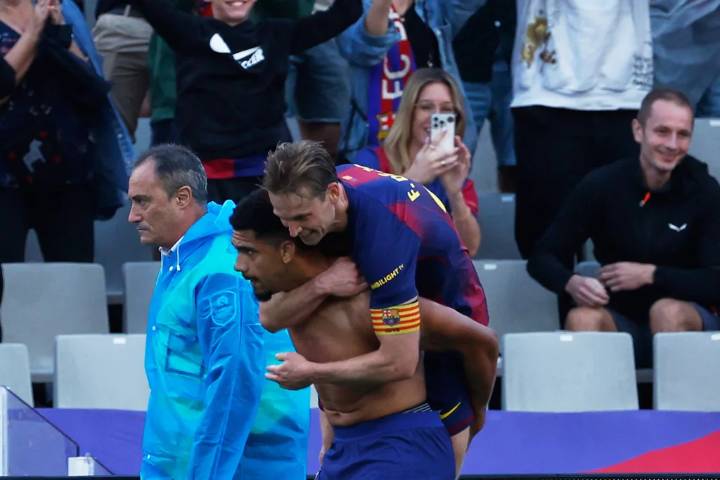 Barcelona vence a Girona en el tiempo añadido pero expulsan al técnico Hansi Flick