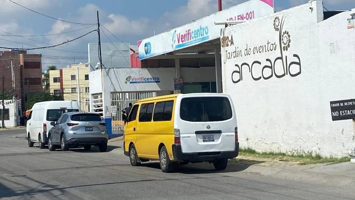 ¿Necesitas verificar en León? Hay largas filas y saturación en centro para hologramas 0 y Doble 0
