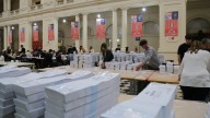 Tras la renuncia de Espert, la oposición rechaza la reimpresión de las boletas