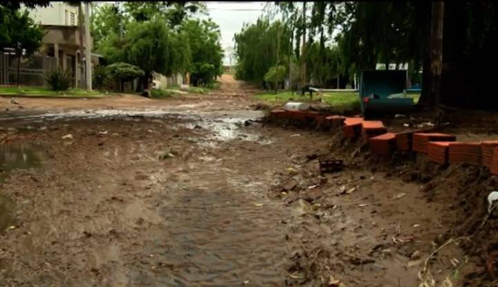 Bahía Blanca post lluvia: Queja de vecinos del barrio Stella Maris