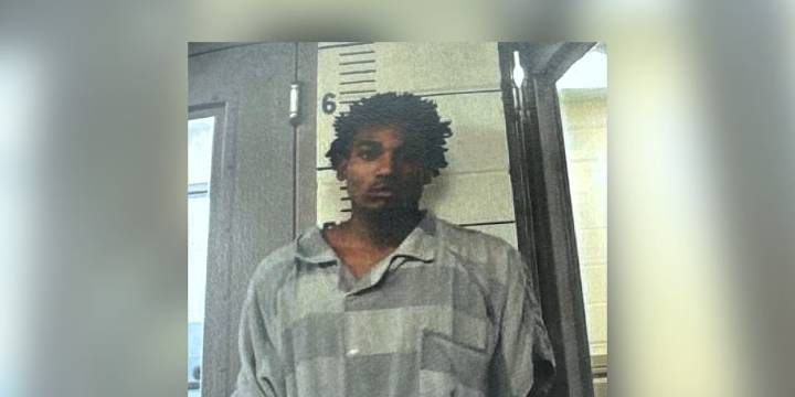 Man shot at laundromat in Laurel; authorities searching for suspect