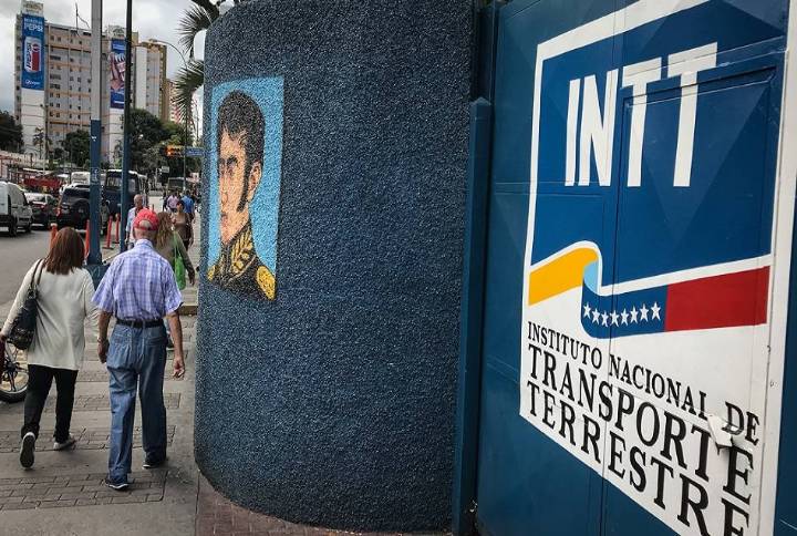 Intt: requisitos para asignación de placa identificadora