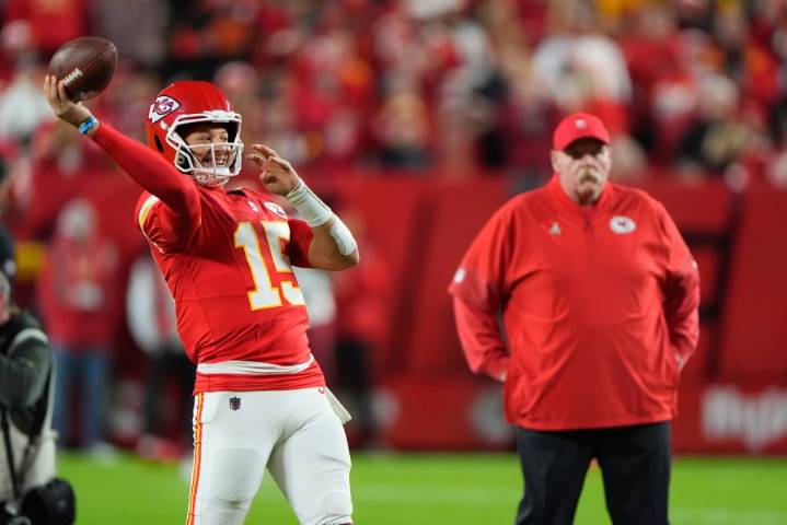 Week 8: Chiefs-Commanders live blog