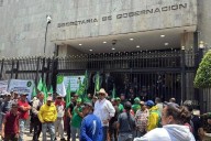 Amagan campesinos con bloqueos si no ajustan precio al maíz