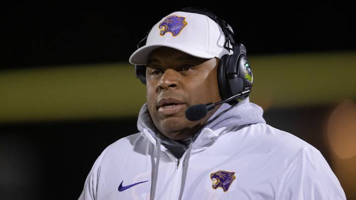 Camden football blanks Timber Creek as Rob Hinson wins Homecoming game