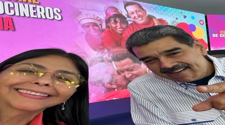 Vicepresidenta Rodríguez desmiente «fake» y ratifica legado histórico bolivariano