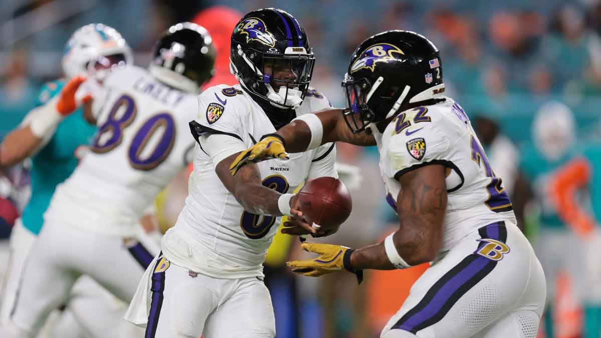 Ravens’ Derrick Henry adds to Dolphins drubbing with incredible NFL milestone