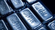 La plata registra repunte histórico y el oro alcanza un récord tras tensiones entre Estados Unidos y China
