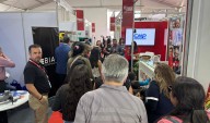 FOREDE 2025 arranca con gran éxito en Copiapó: Multitudinaria asistencia y cobertura total de Nostálgica