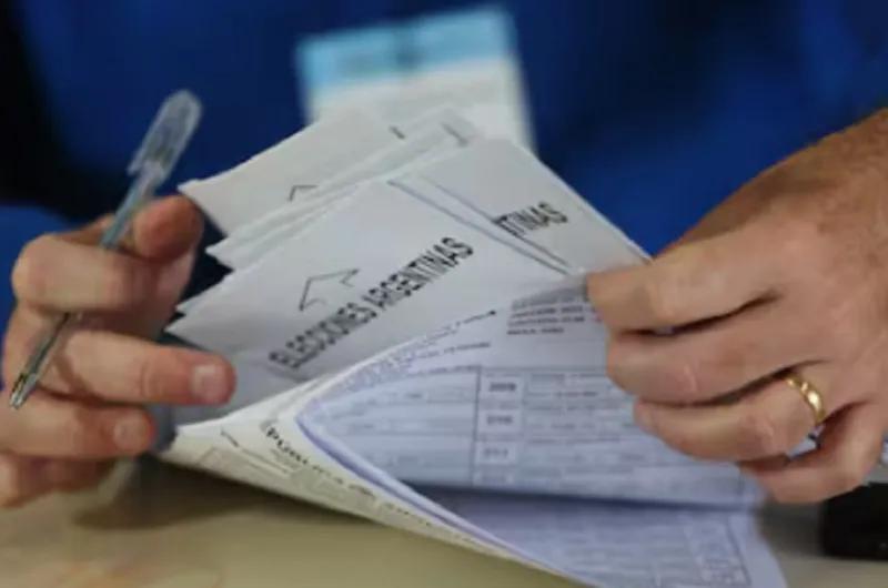 Elecciones 2025: qué ciudadanos están obligados a votar y quiénes tienen voto optativo