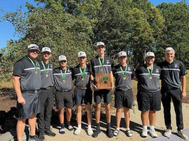 Boys Golf: Poland heading to state tournament