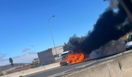Se incendia un vehículo en la TF-5: “La columna de humo negro es enorme”