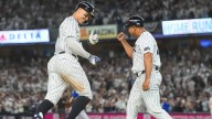 Yankees remontan con jonrón de Judge en épico juego de eliminación