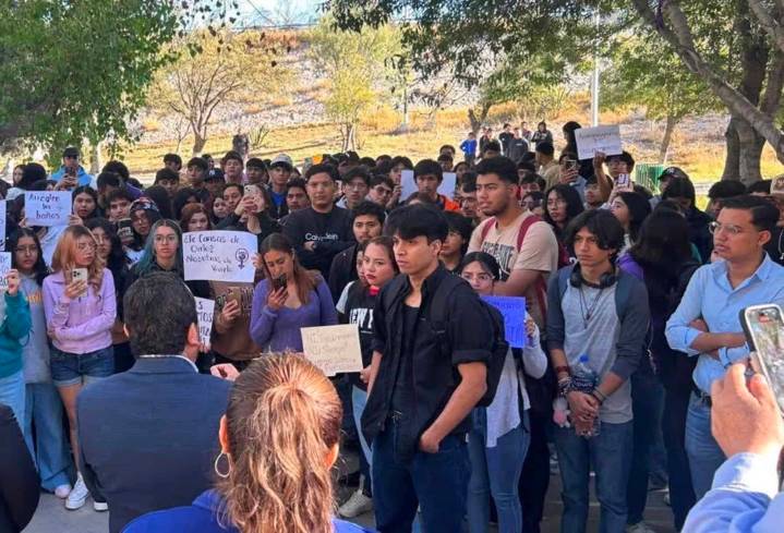 Estudiantes Denuncian Acoso de Docentes en UTC