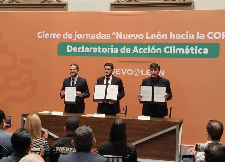 Anuncia Samuel arborización de la Macroplaza y clausura de pedreras