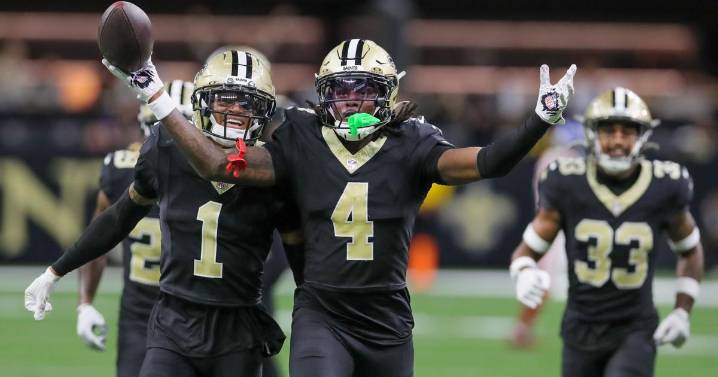 Photos: Saints win first game of the season over the Giants