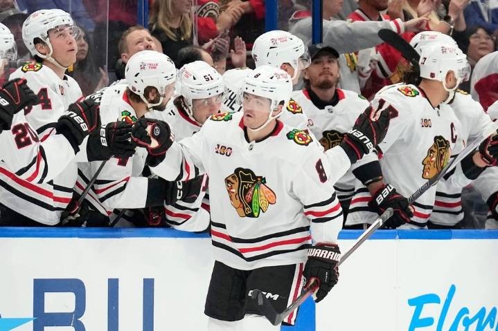 Donato scores 2 more goals as the Blackhawks beat the Lightning 3
