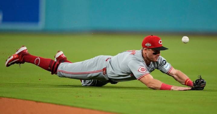 Reds watch hope fade as season ends in Wild Card sweep