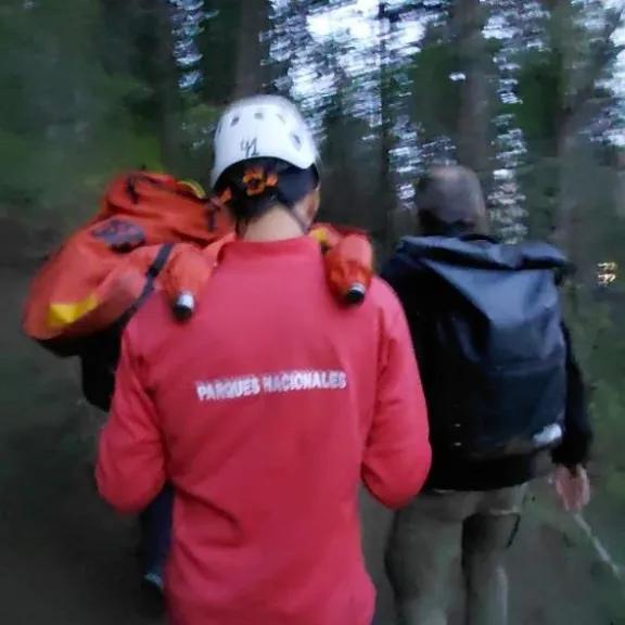 Rescatan a una mujer lesionada en la senda al Mirador Bandurrias de San Martín de los Andes
