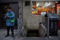 US services sector stalls as new orders slow to a crawl, employment weak
