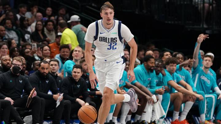 Mavericks’ Cooper Flagg already earning ROY hype for preseason theatrics