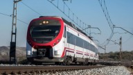 Cinco heridos leves tras descarrilar un tren de Cercanías cerca de la estación de San Fernando de Henares (Madrid)