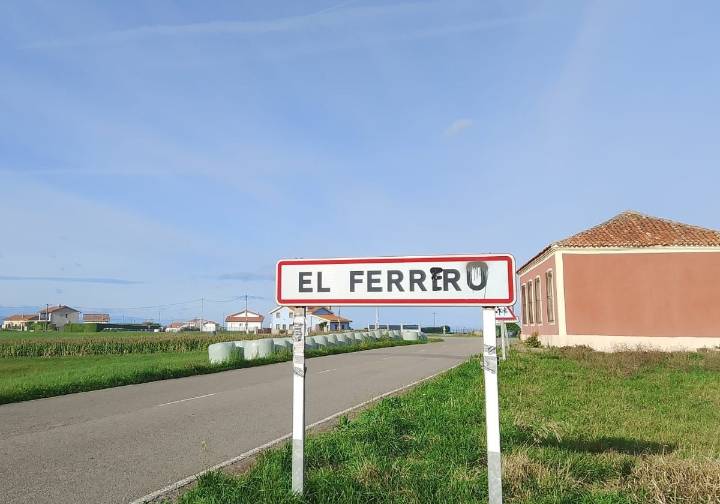 Ferrero, en Gozón, reivindica su nombre frente al topónimo asturiano, El Ferriru