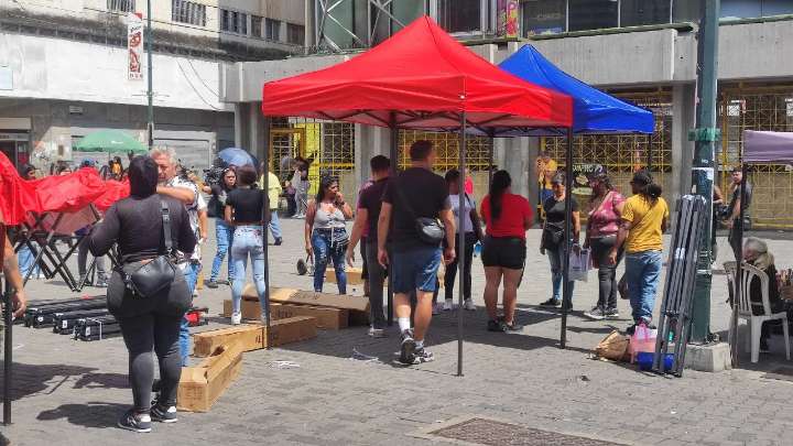 Buhoneros pactan tregua con la alcaldía para volver a Sabana Grande pero sin reubicación asegurada