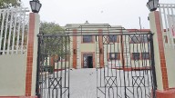 Roban moto a padre de familia afuera de secundaria “Margarita Maza de Juárez”, Saltillo, e intentan extorsionarlo