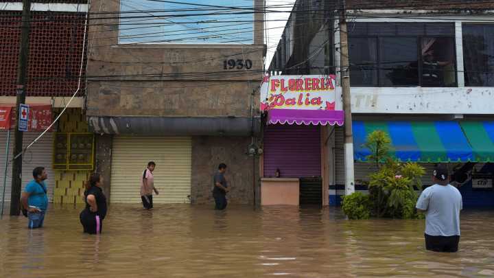 Las lluvias torrenciales en México dejan 64 muertos y al menos 65 desaparecidos