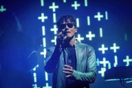 Beloved ‘80s singer revealed he is battling Parkinson's disease. Here's the latest