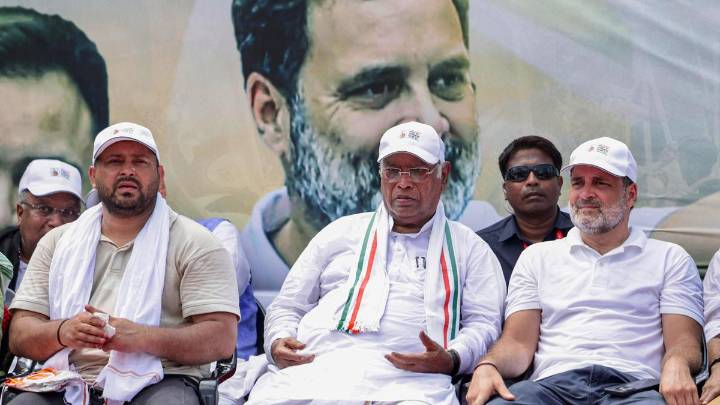 Bihar Assembly Elections LIVE: Congress seeks 70 seats, RJD offers 58; discussions drag on in Mahagatbandhan