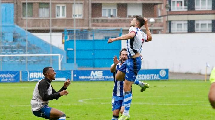 Habla el gran protagonista del empate del Avilés ante el Talavera: "Es uno de los mejores goles de mi carrera"