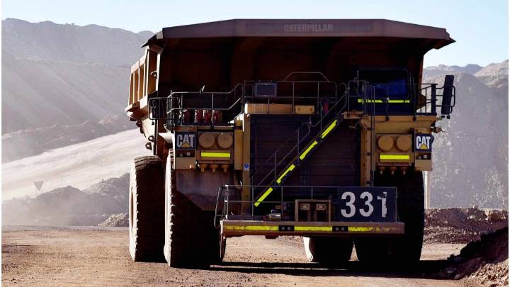 Reportan accidente minero en Tierra Amarilla: Trabajador habría caído al interior de un pique