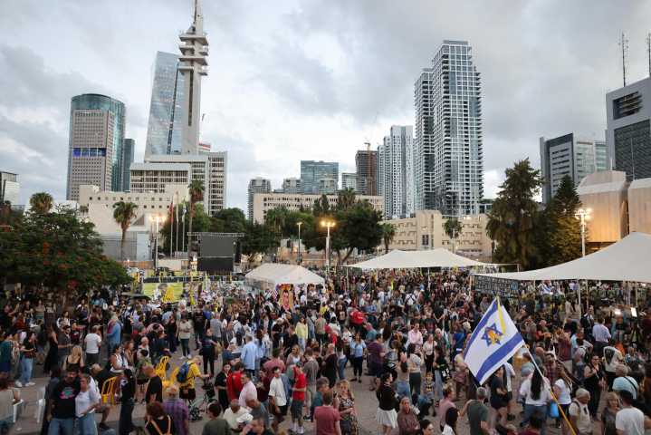 Israel dice que rehenes serán liberados «el lunes temprano», pero Hamás podría adelantarse