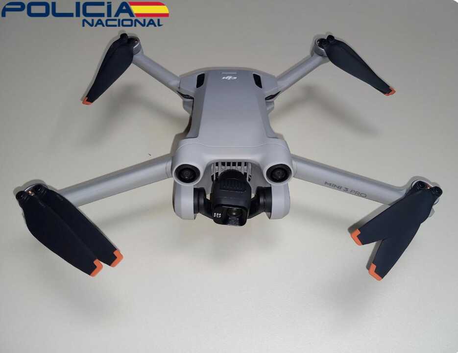 La Policía Nacional neutraliza un dron ‘intruso’ en la Feria de San Lucas