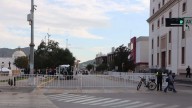 ¡Toma rutas alternas! Cierran calle Aldama por instalación de escenario para el cierre del FICUU