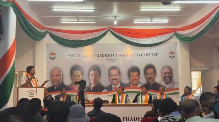 AICC rules out change in Cong leadership