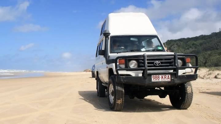 QLD 4WD beachgoers incur fines up to $4500 for dangerous driving