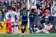 Vancouver Whitecaps thump San Jose Earthquakes 4