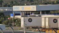 Aseguran tráiler en Cedis de Walmart tras reporte sobre posible presencia de droga