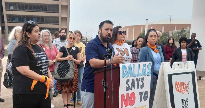 'Not on our watch': Migrant rights groups urge Dallas not to partner with ICE